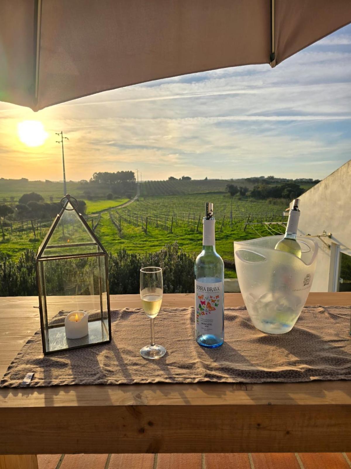 Alojamento de Turismo Rural Entre Vinhas & Mar *
